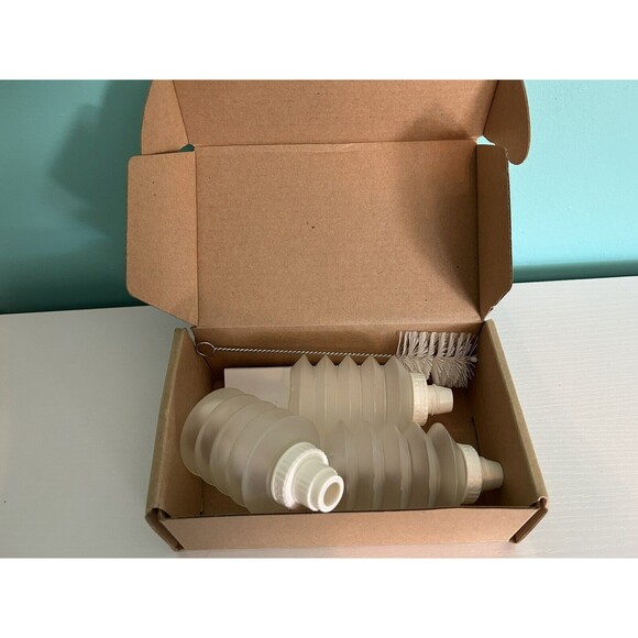 Pampered Chef  Decorator Bottle Set With Box 1585 Pre-Owned - Picture 2 of 8